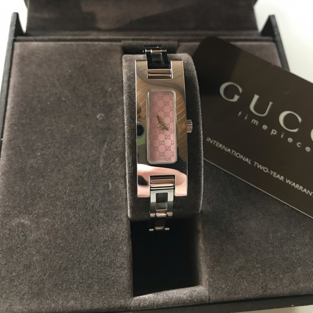 Gucci watch pink
